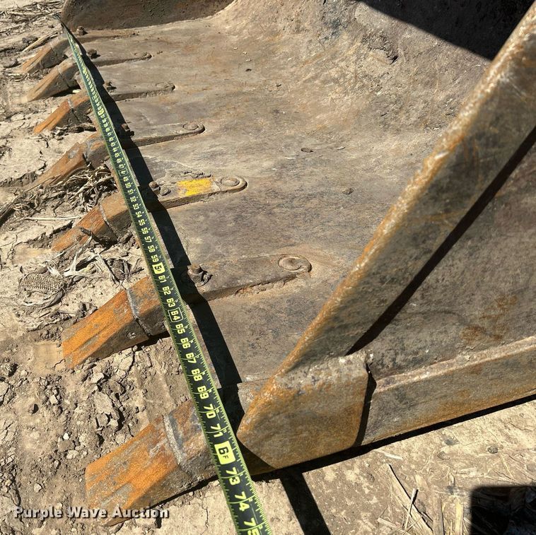 image for item DR4564 1979 John Deere 450C  track loader