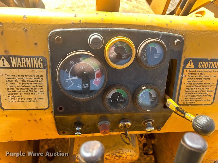 image for item DR4564 1979 John Deere 450C  track loader