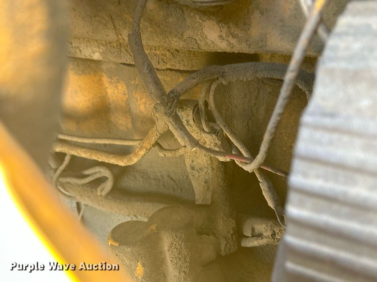 image for item DR4564 1979 John Deere 450C  track loader