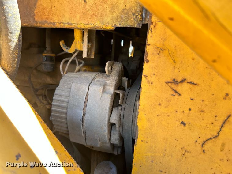 image for item DR4564 1979 John Deere 450C  track loader