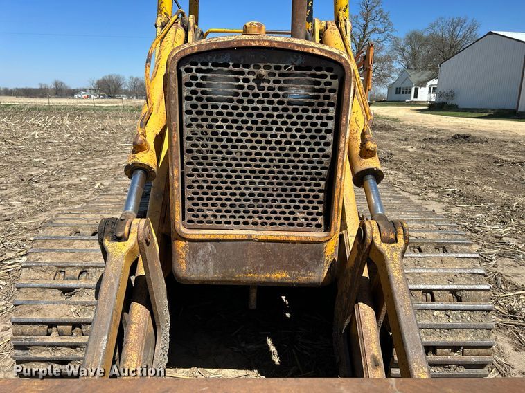 image for item DR4564 1979 John Deere 450C  track loader