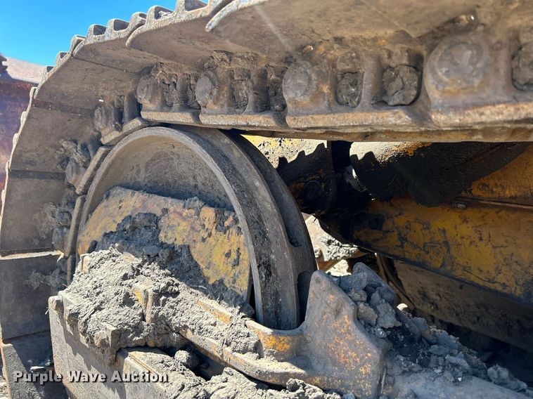 image for item DR4564 1979 John Deere 450C  track loader