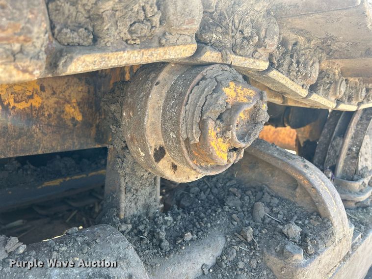 image for item DR4564 1979 John Deere 450C  track loader