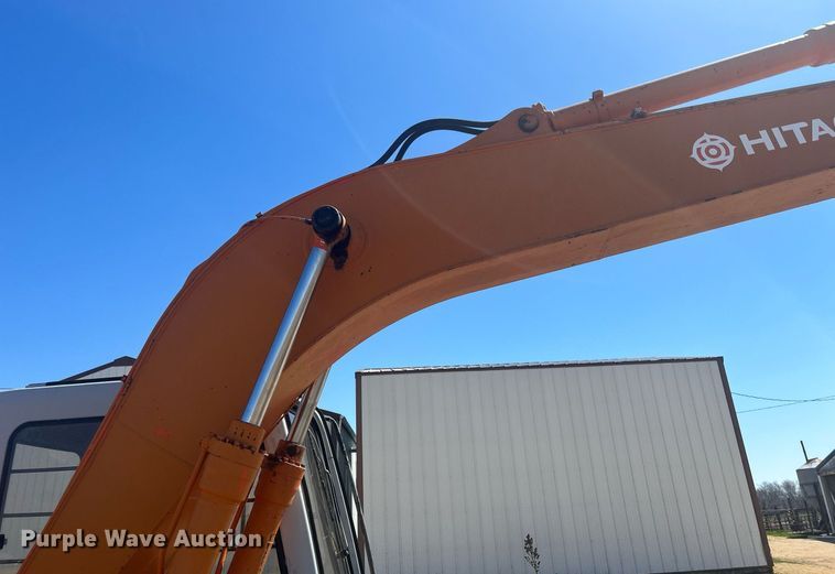 image for item DR4565 1992 Hitachi EX120-2  excavator