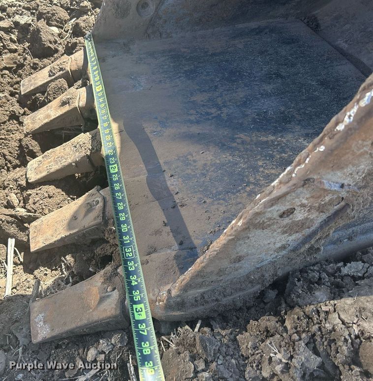 image for item DR4565 1992 Hitachi EX120-2  excavator