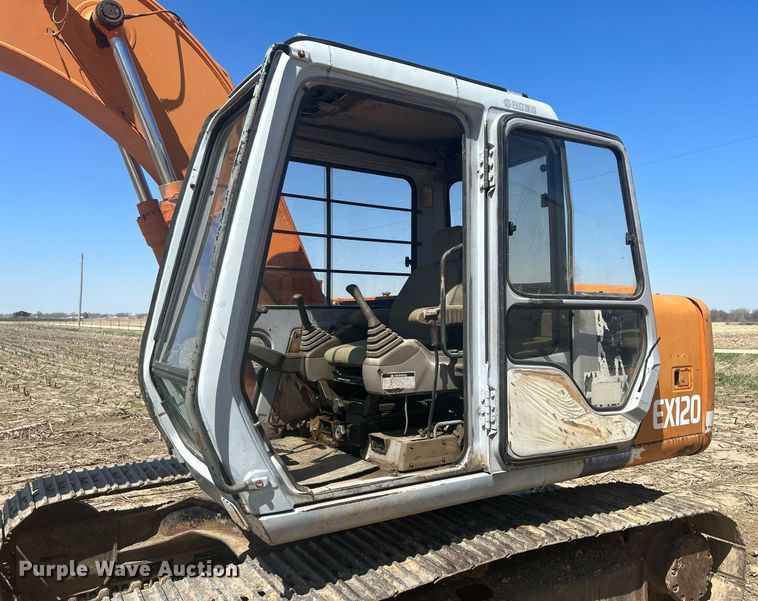image for item DR4565 1992 Hitachi EX120-2  excavator