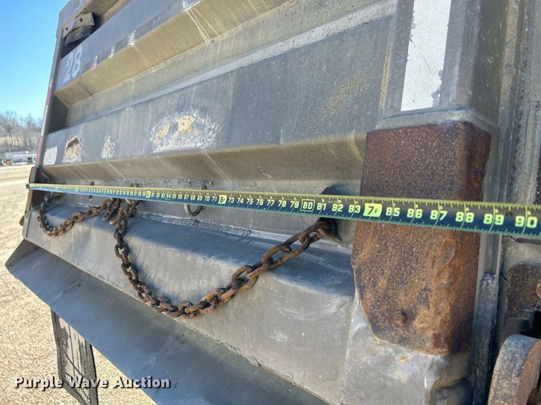 image for item DR4566 1997 Mack RD688S  dump truck