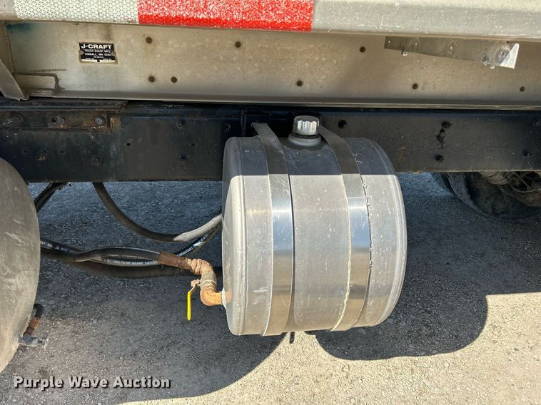 image for item DR4566 1997 Mack RD688S  dump truck