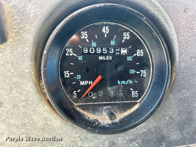 image for item DR4566 1997 Mack RD688S  dump truck