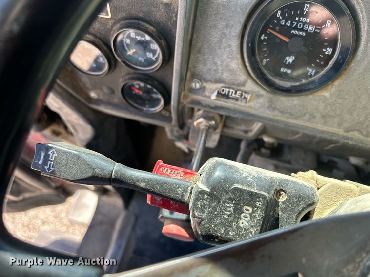 image for item DR4566 1997 Mack RD688S  dump truck