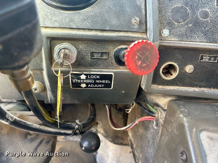 image for item DR4566 1997 Mack RD688S  dump truck