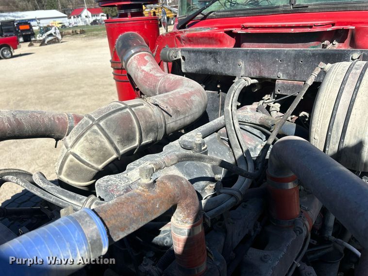 image for item DR4566 1997 Mack RD688S  dump truck