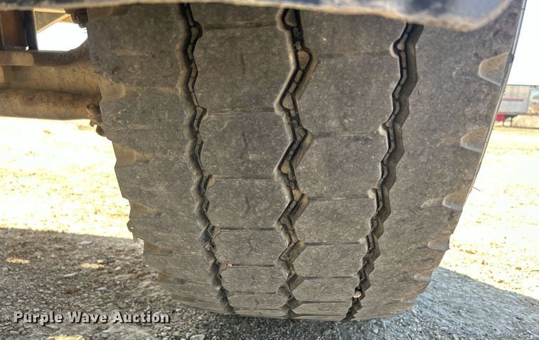 image for item DR4566 1997 Mack RD688S  dump truck