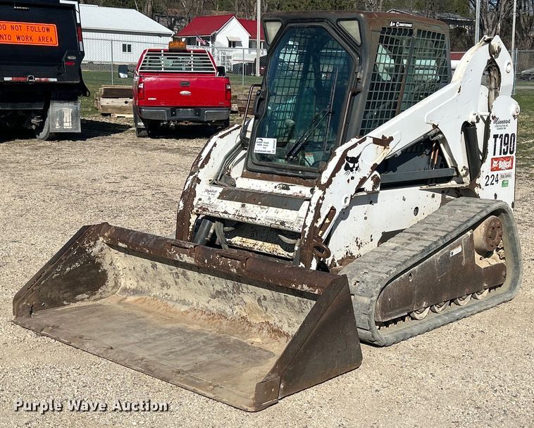 image for item DR4567 2007 Bobcat T190  tracked skid steer loader