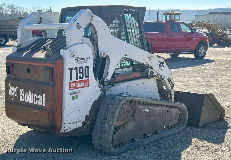 image for item DR4567 2007 Bobcat T190  tracked skid steer loader