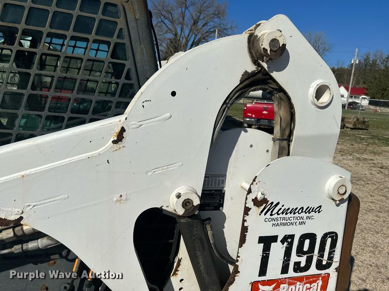 image for item DR4567 2007 Bobcat T190  tracked skid steer loader