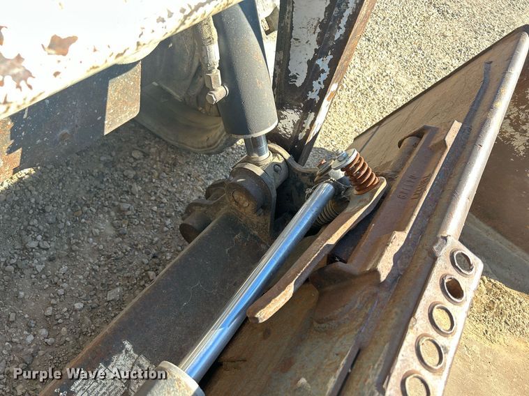 image for item DR4567 2007 Bobcat T190  tracked skid steer loader