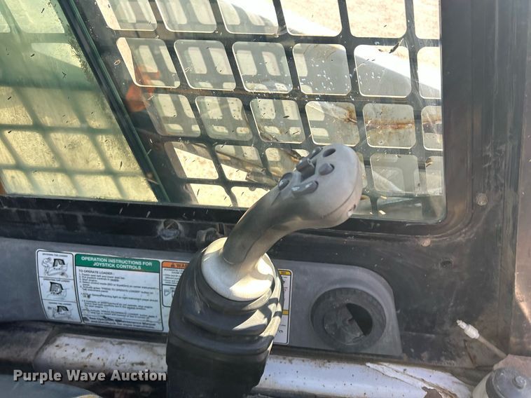 image for item DR4567 2007 Bobcat T190  tracked skid steer loader