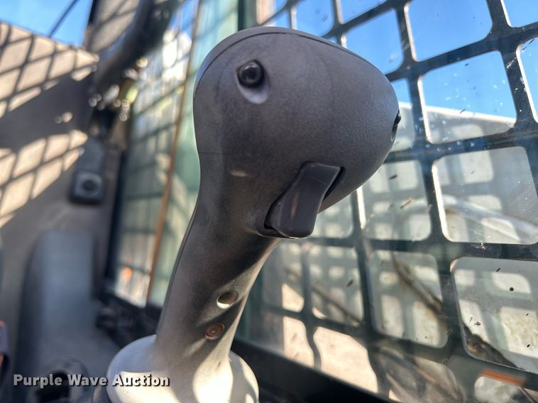 image for item DR4567 2007 Bobcat T190  tracked skid steer loader