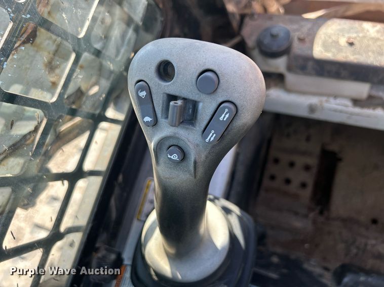 image for item DR4567 2007 Bobcat T190  tracked skid steer loader