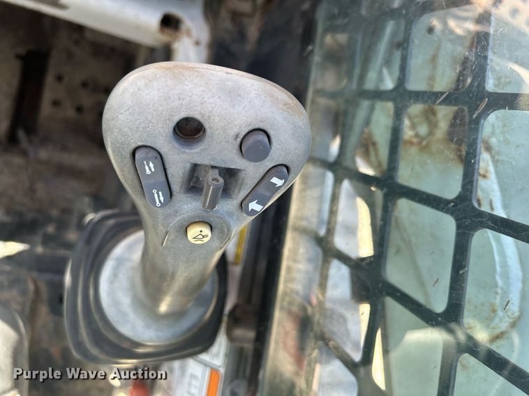 image for item DR4567 2007 Bobcat T190  tracked skid steer loader