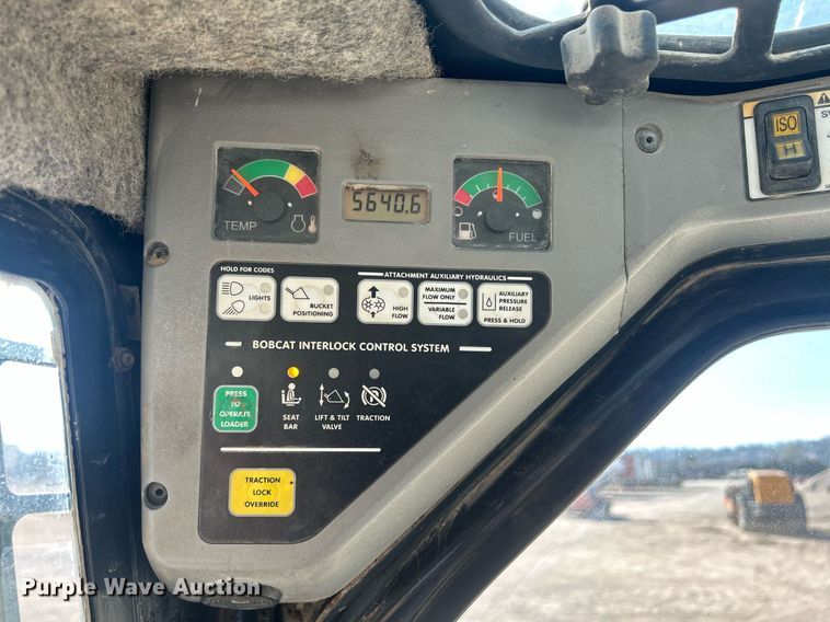 image for item DR4567 2007 Bobcat T190  tracked skid steer loader