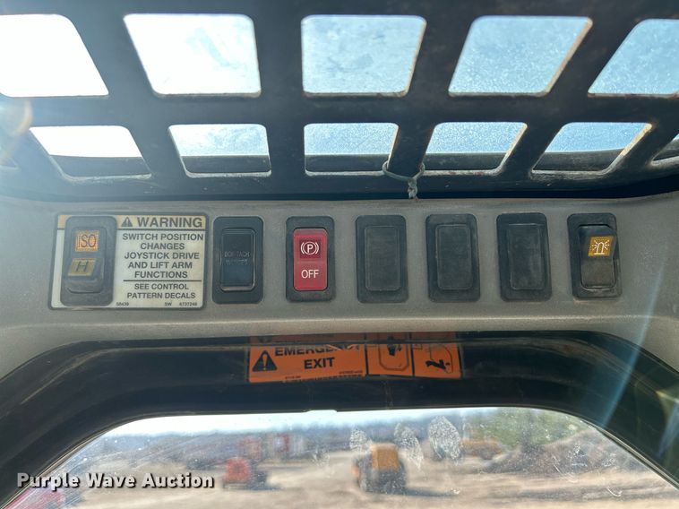 image for item DR4567 2007 Bobcat T190  tracked skid steer loader