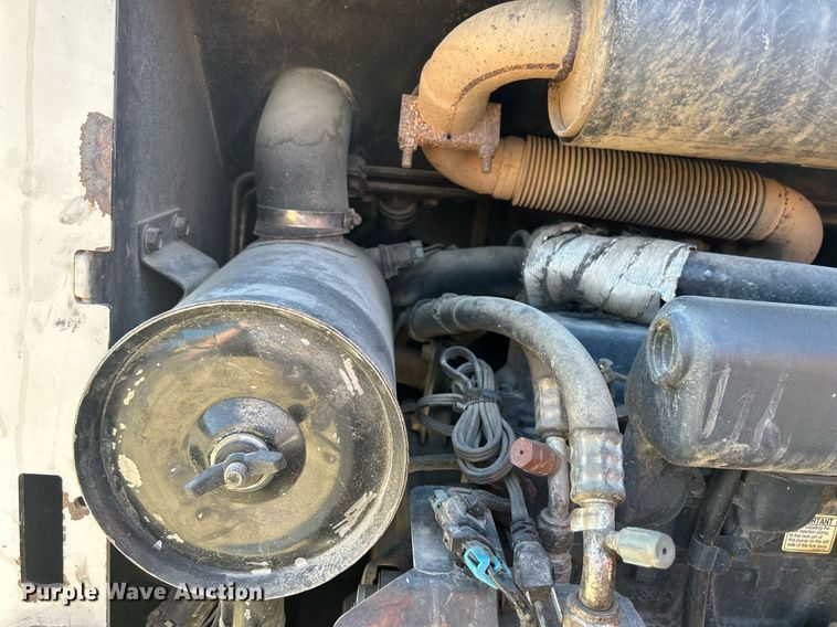 image for item DR4567 2007 Bobcat T190  tracked skid steer loader