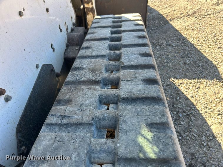 image for item DR4567 2007 Bobcat T190  tracked skid steer loader