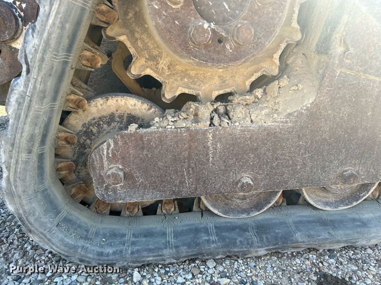 image for item DR4567 2007 Bobcat T190  tracked skid steer loader