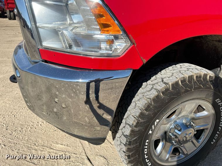 image for item DR4568 2014 Dodge Ram 2500HD  Crew Cab pickup truck