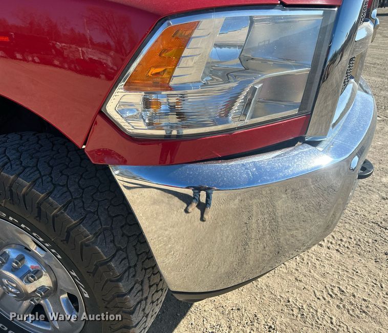 image for item DR4568 2014 Dodge Ram 2500HD  Crew Cab pickup truck