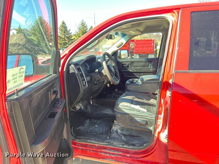image for item DR4568 2014 Dodge Ram 2500HD  Crew Cab pickup truck