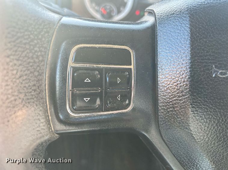 image for item DR4568 2014 Dodge Ram 2500HD  Crew Cab pickup truck