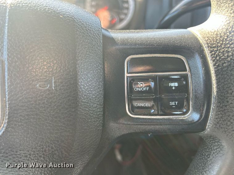 image for item DR4568 2014 Dodge Ram 2500HD  Crew Cab pickup truck