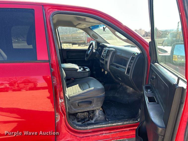 image for item DR4568 2014 Dodge Ram 2500HD  Crew Cab pickup truck