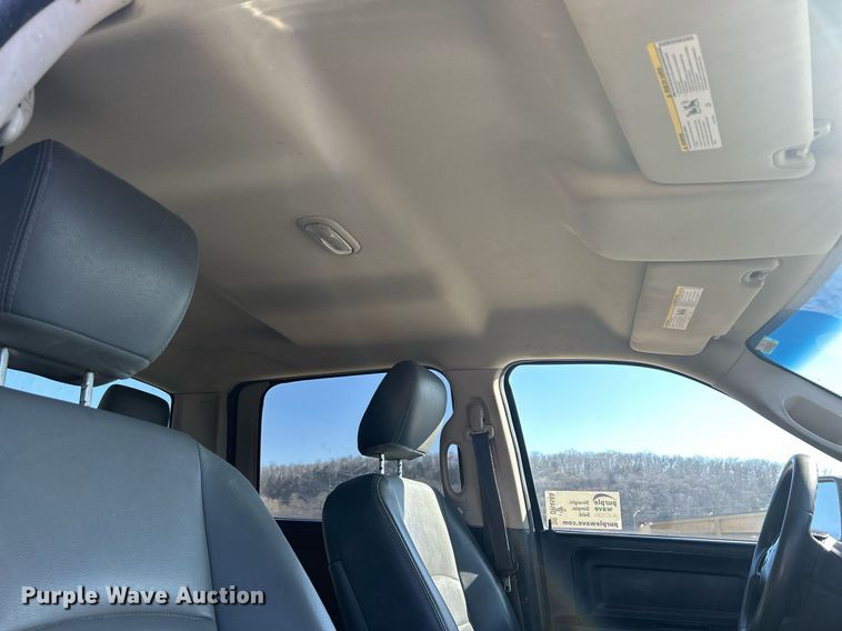 image for item DR4568 2014 Dodge Ram 2500HD  Crew Cab pickup truck
