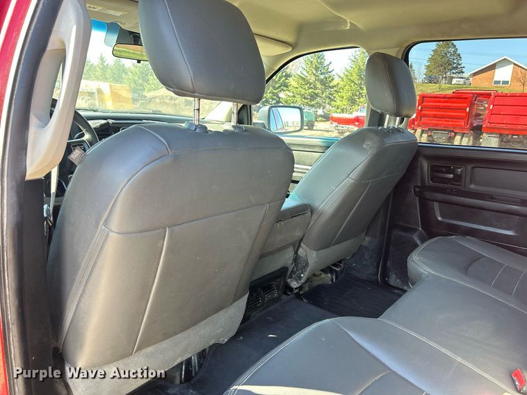 image for item DR4568 2014 Dodge Ram 2500HD  Crew Cab pickup truck