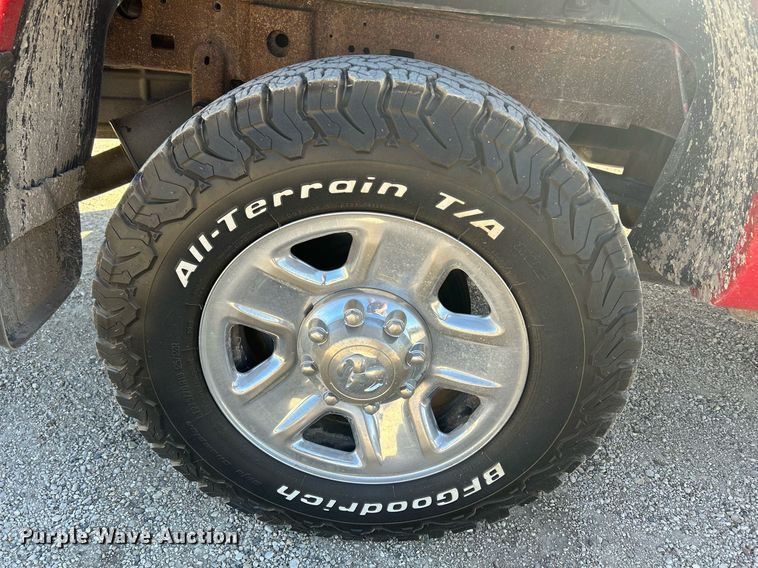 image for item DR4568 2014 Dodge Ram 2500HD  Crew Cab pickup truck