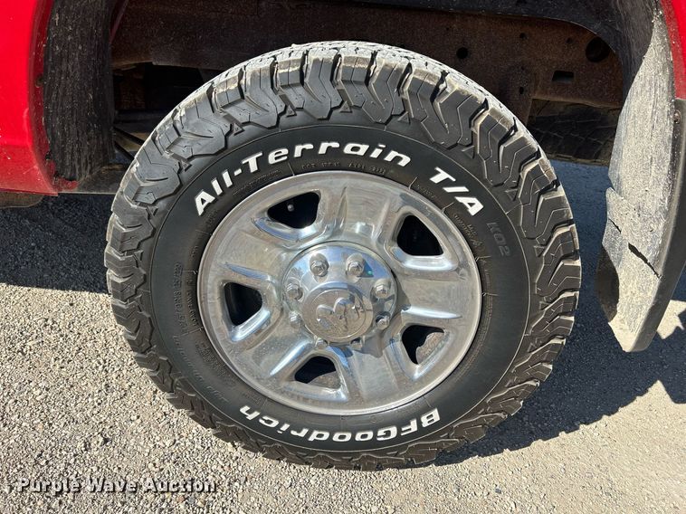 image for item DR4568 2014 Dodge Ram 2500HD  Crew Cab pickup truck