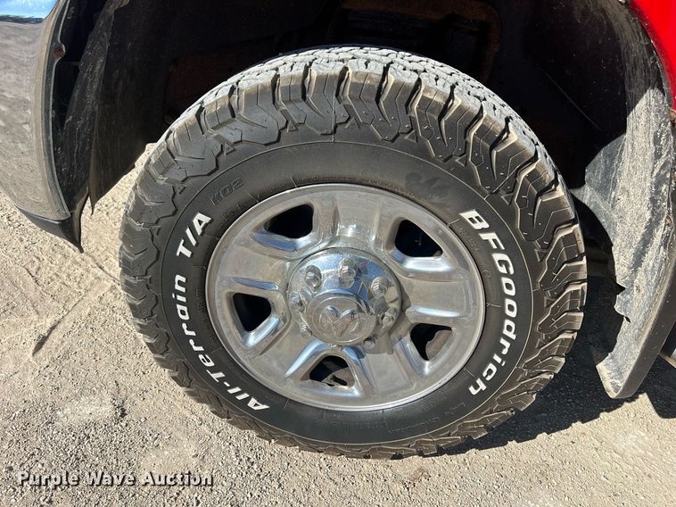 image for item DR4568 2014 Dodge Ram 2500HD  Crew Cab pickup truck