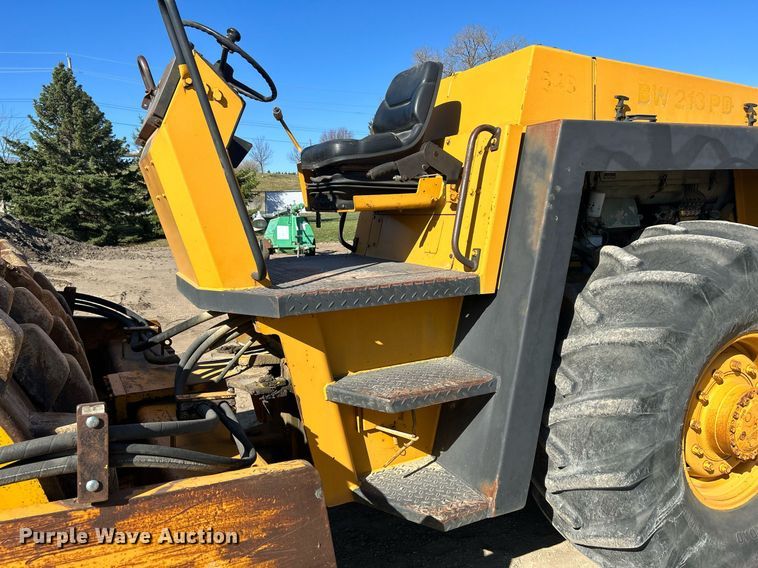 image for item DR4569 1987 Bomag BW213PD  single drum roller