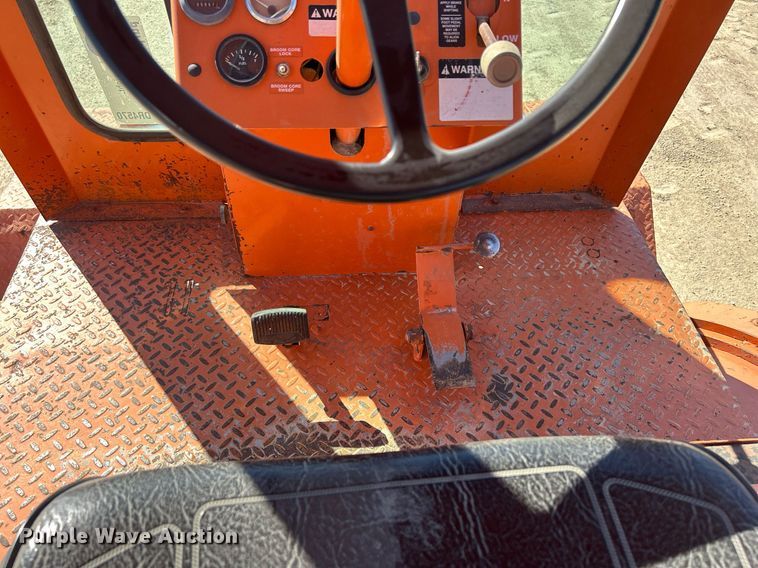 image for item DR4570 2004 Broce RJ350  broom