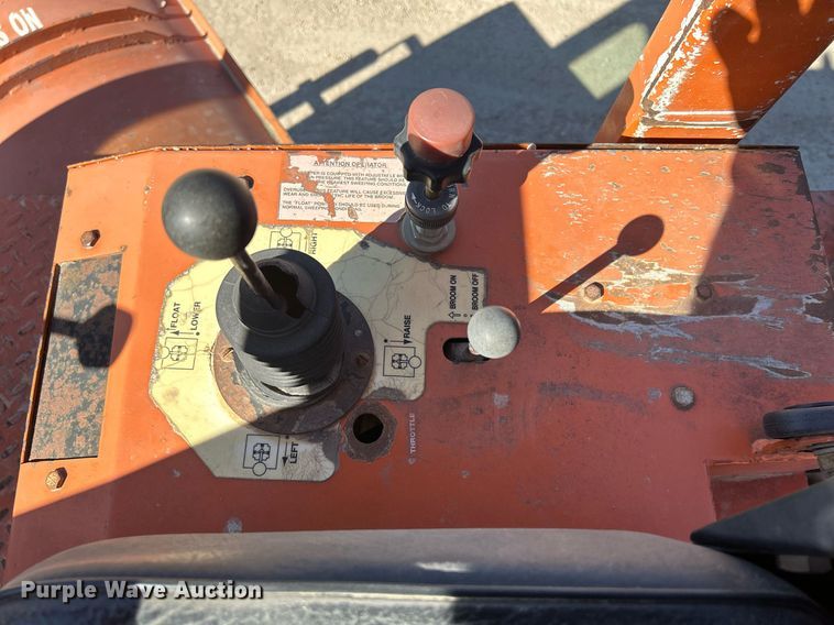 image for item DR4570 2004 Broce RJ350  broom