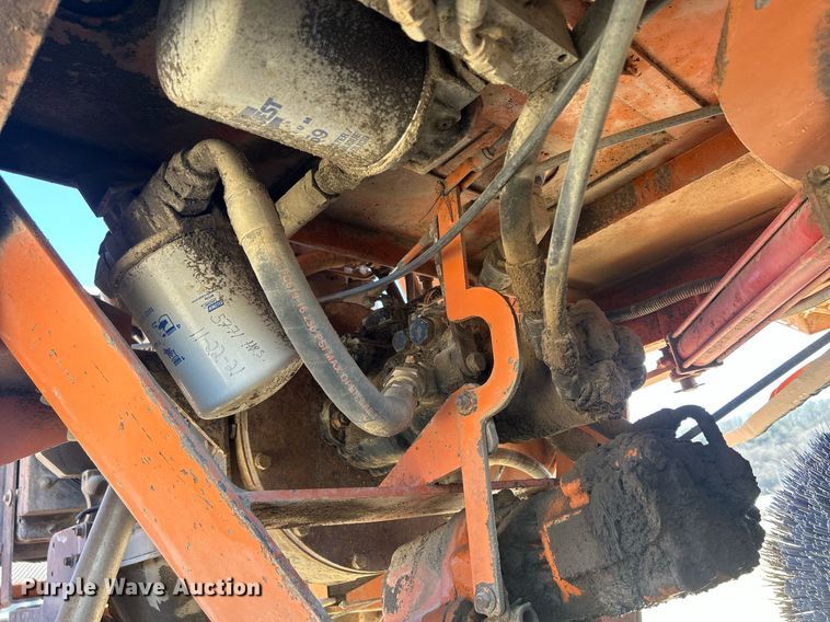 image for item DR4570 2004 Broce RJ350  broom