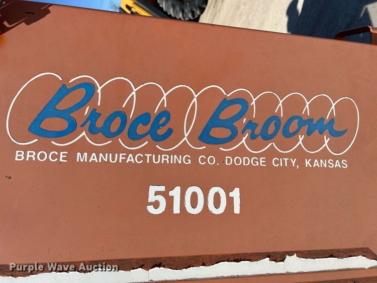 image for item DR4570 2004 Broce RJ350  broom