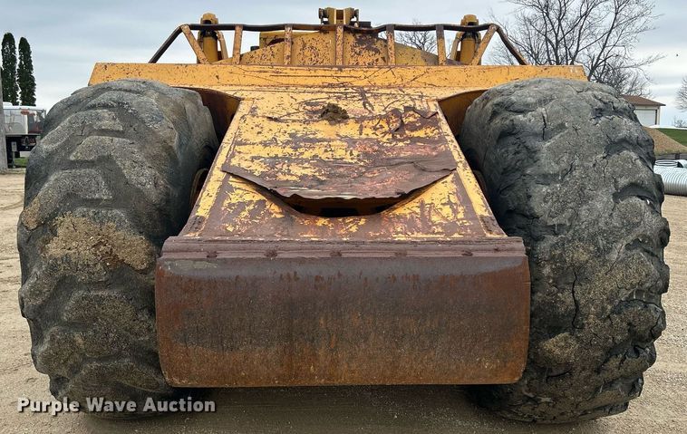 image for item DR4576 1976 Fiat-Allis 260B  elevating scraper