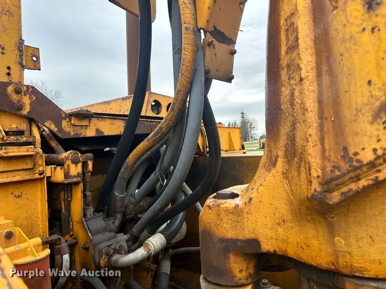 image for item DR4576 1976 Fiat-Allis 260B  elevating scraper