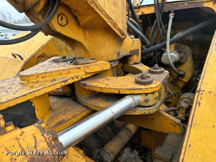 image for item DR4576 1976 Fiat-Allis 260B  elevating scraper