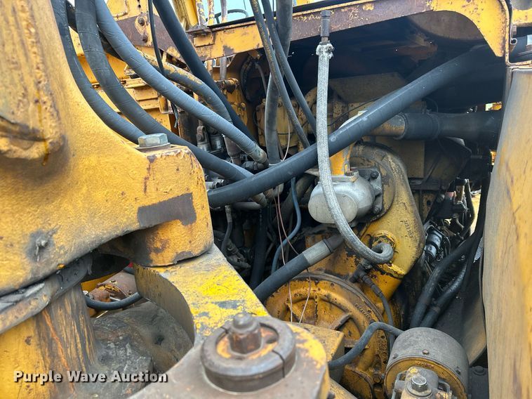 image for item DR4576 1976 Fiat-Allis 260B  elevating scraper